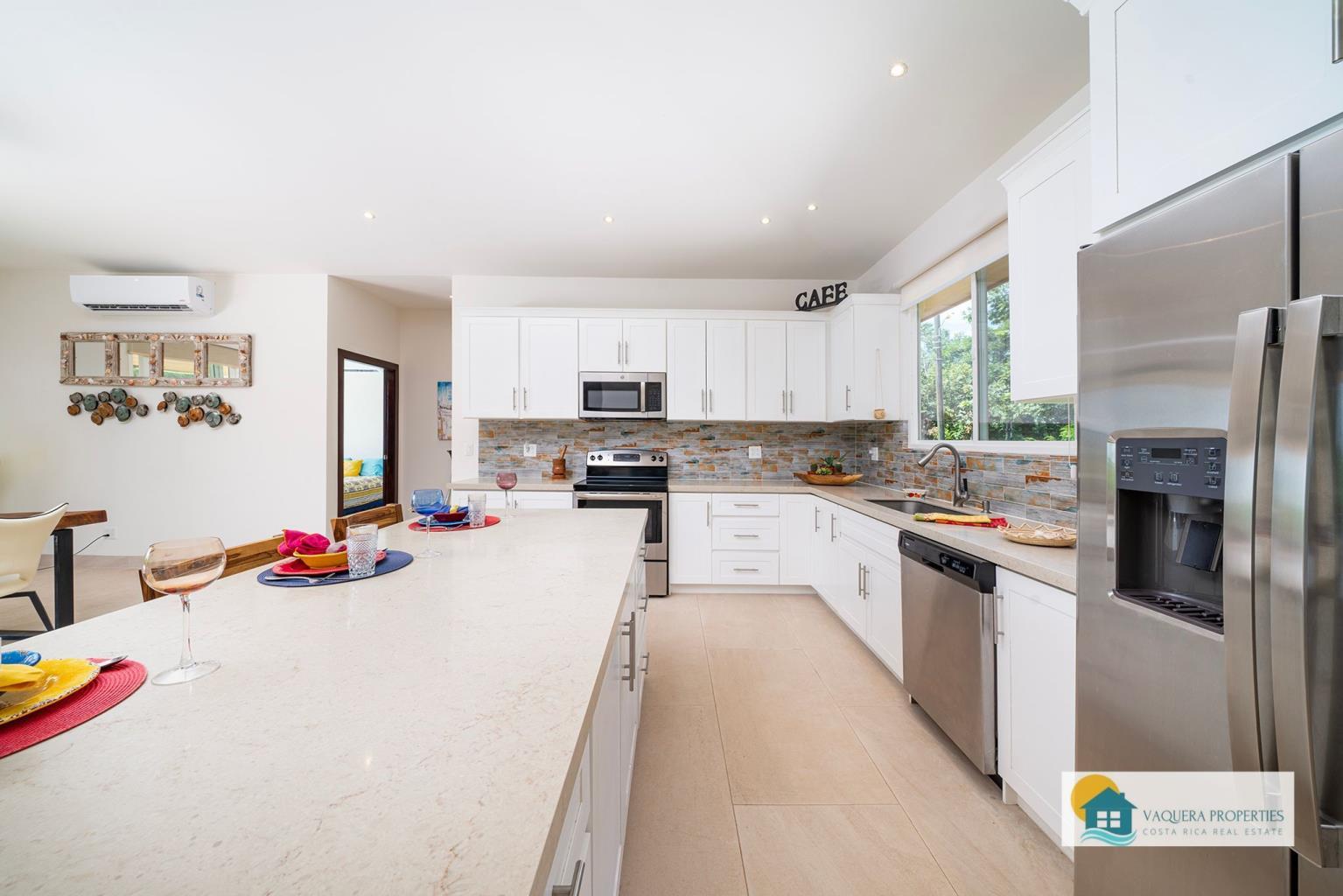 3 bed Single Family Homes For Sale in Playa Grande, Guanacaste - thumb 11