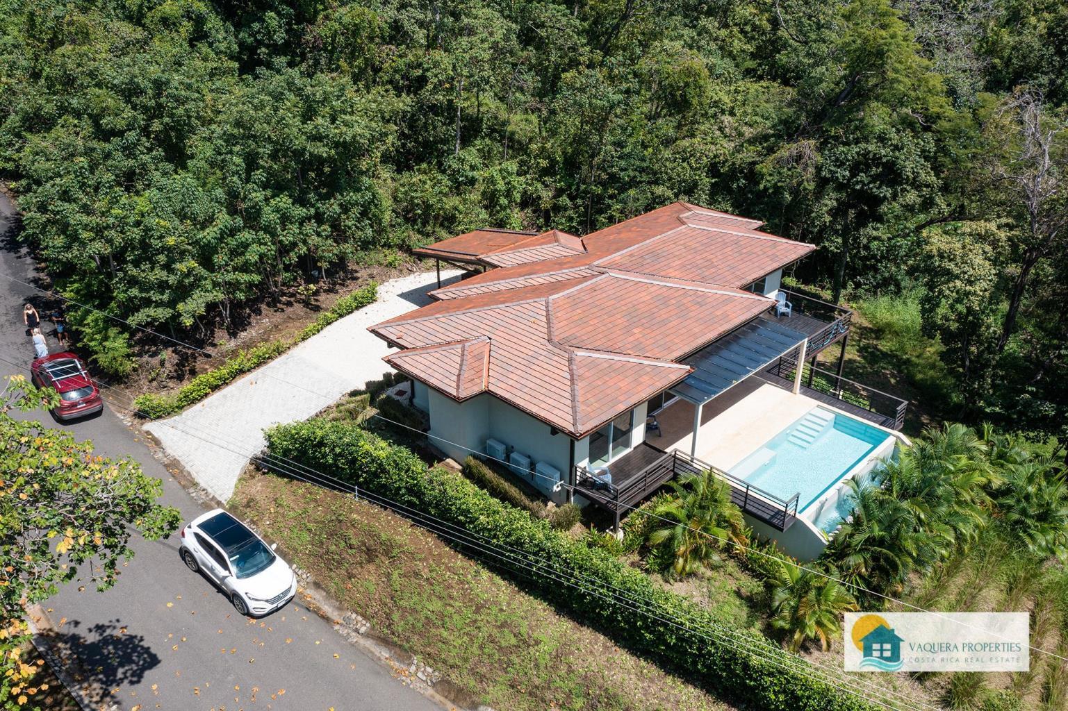 3 bed Single Family Homes For Sale in Playa Grande, Guanacaste - thumb 4
