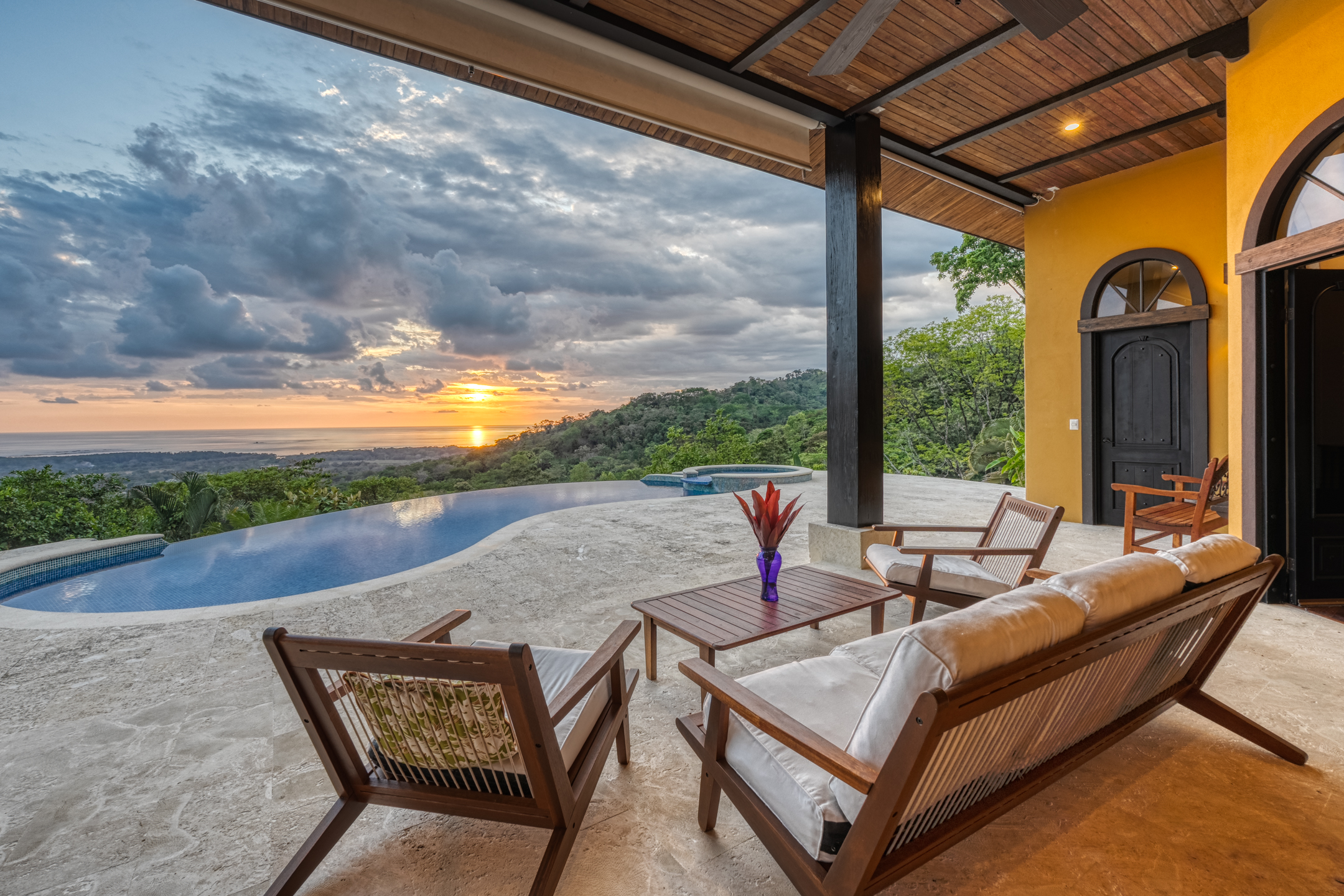 6 bed Single Family Homes For Sale in Uvita, Puntarenas - thumb 6