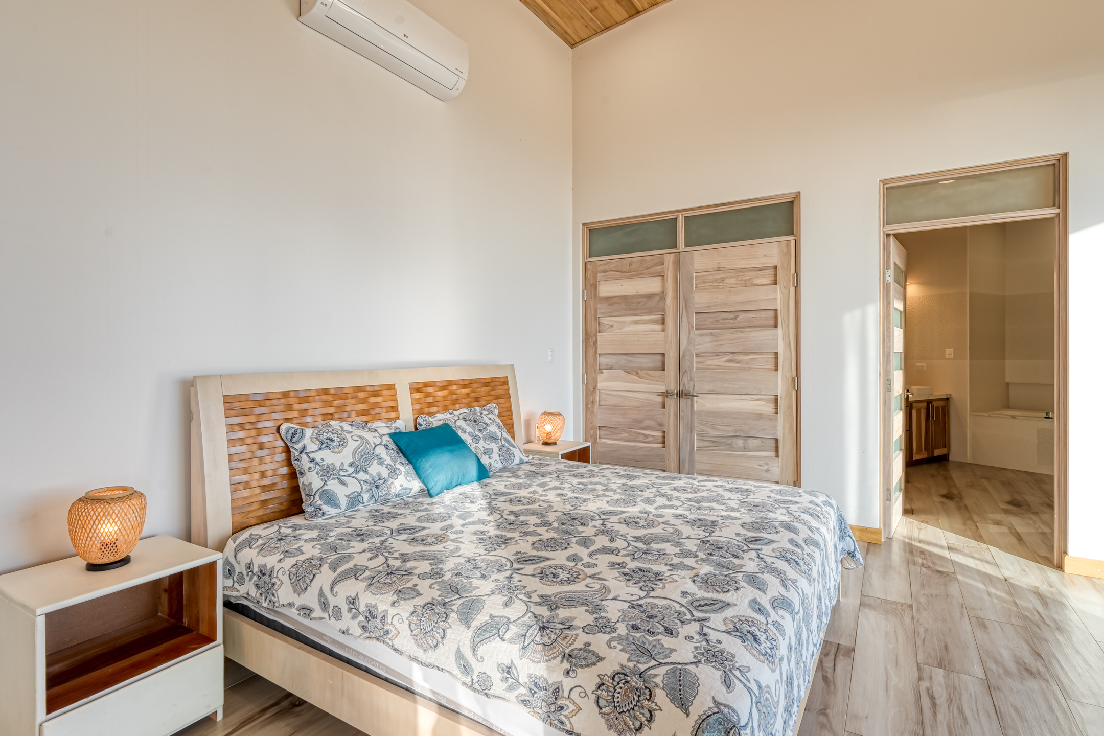 6 bed Single Family Homes For Sale in Uvita, Puntarenas - thumb 24