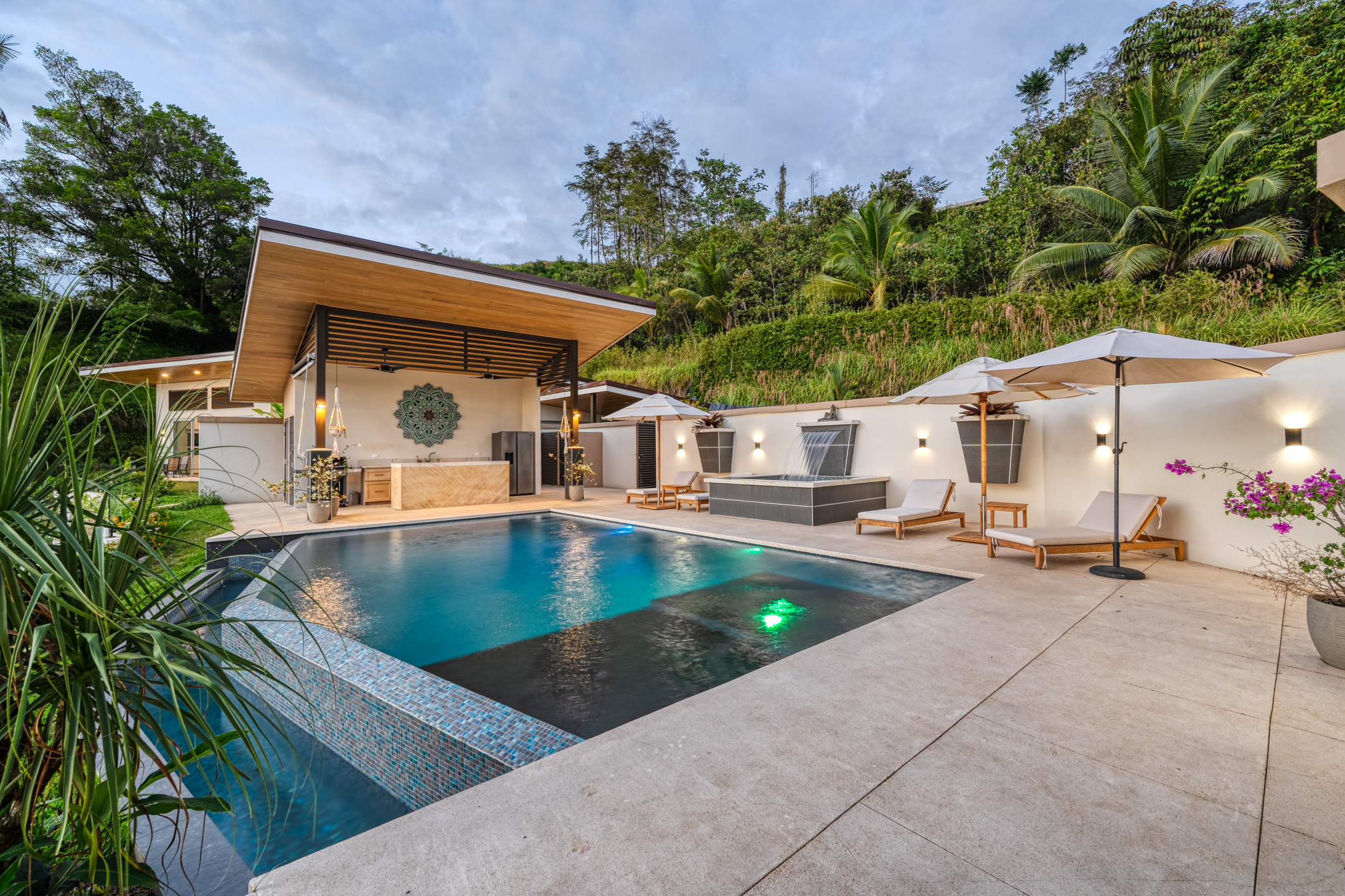 6 bed Single Family Homes For Sale in Uvita, Puntarenas - thumb 5