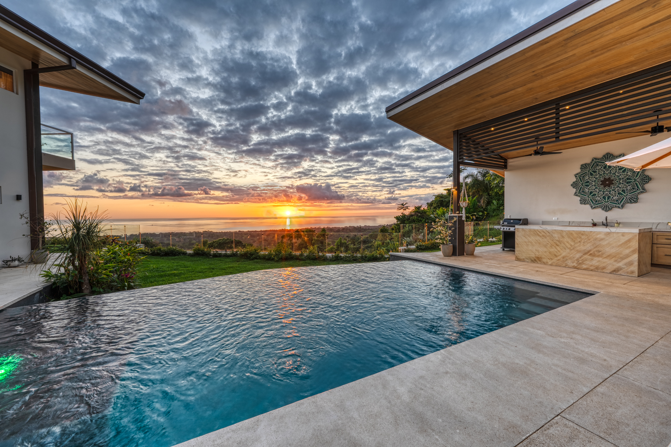 6 bed Single Family Homes For Sale in Uvita, Puntarenas - thumb 3