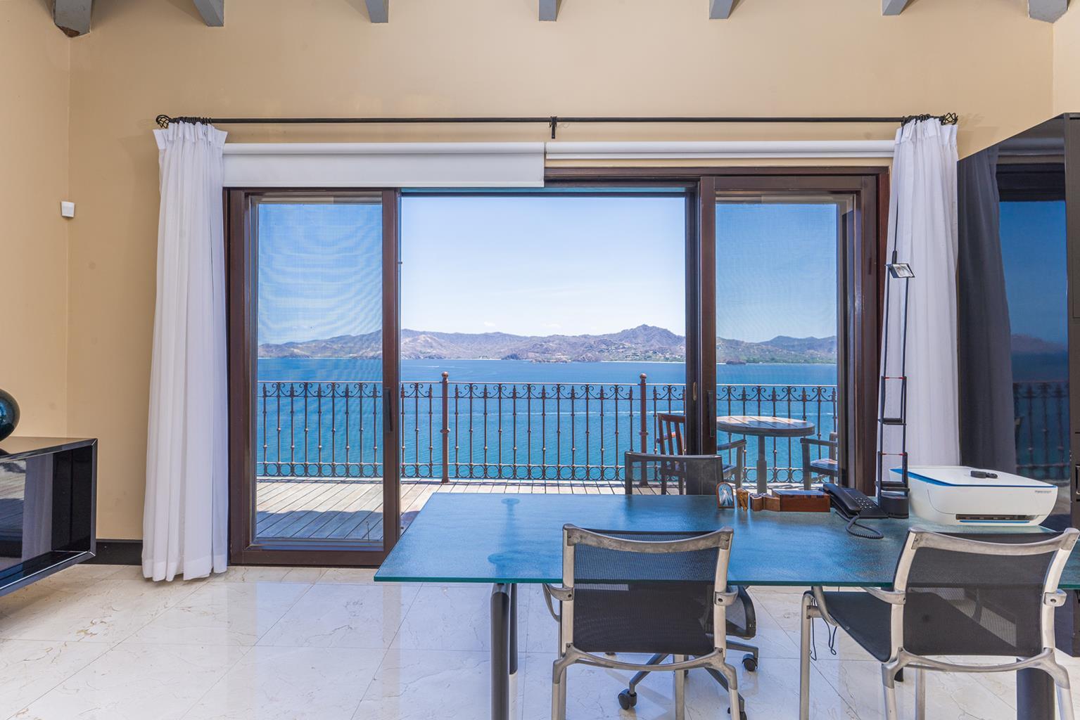 4 bed Single Family Homes For Sale in Playa Flamingo, Guanacaste - thumb 8