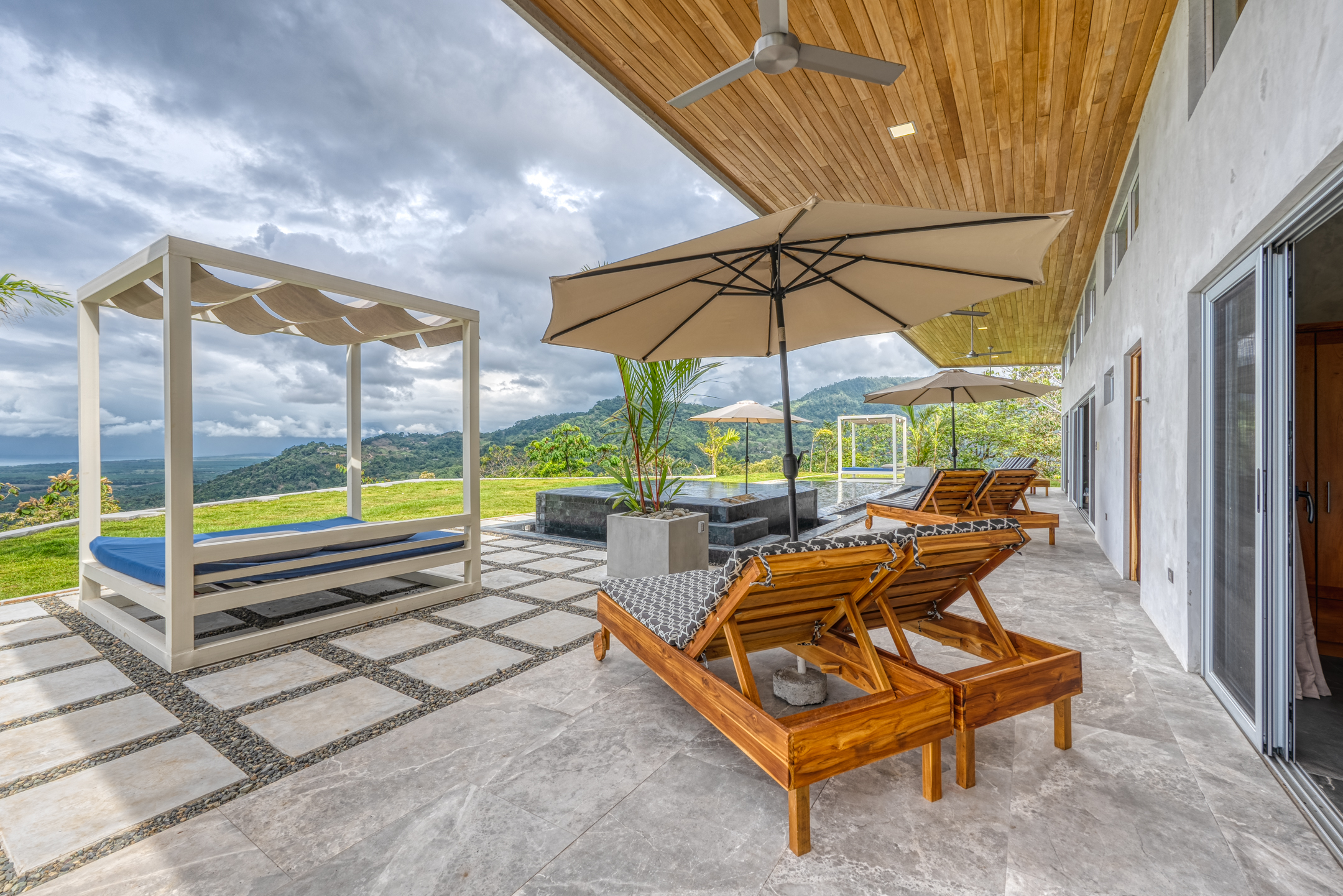 4 bed Single Family Homes For Sale in Dominical, Puntarenas - thumb 18