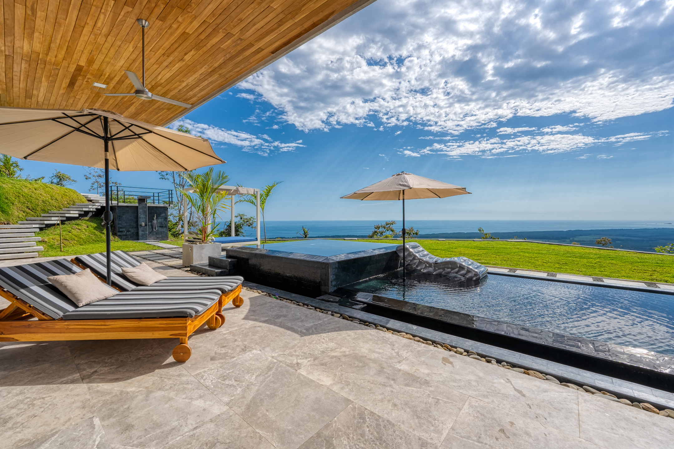 4 bed Single Family Homes For Sale in Dominical, Puntarenas - thumb 16