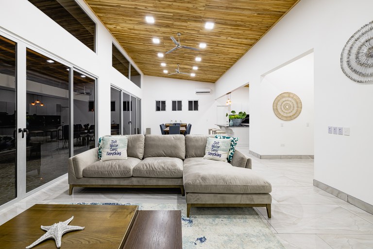 4 bed Single Family Homes For Sale in Hermosa, Guanacaste - thumb 9