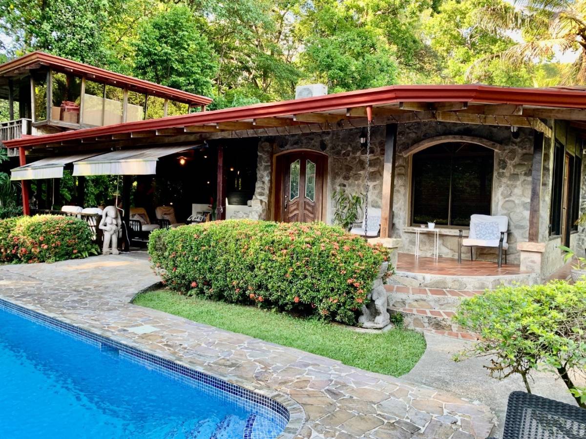 3 bed Single Family Homes For Sale in Ojochal, Puntarenas - thumb 1