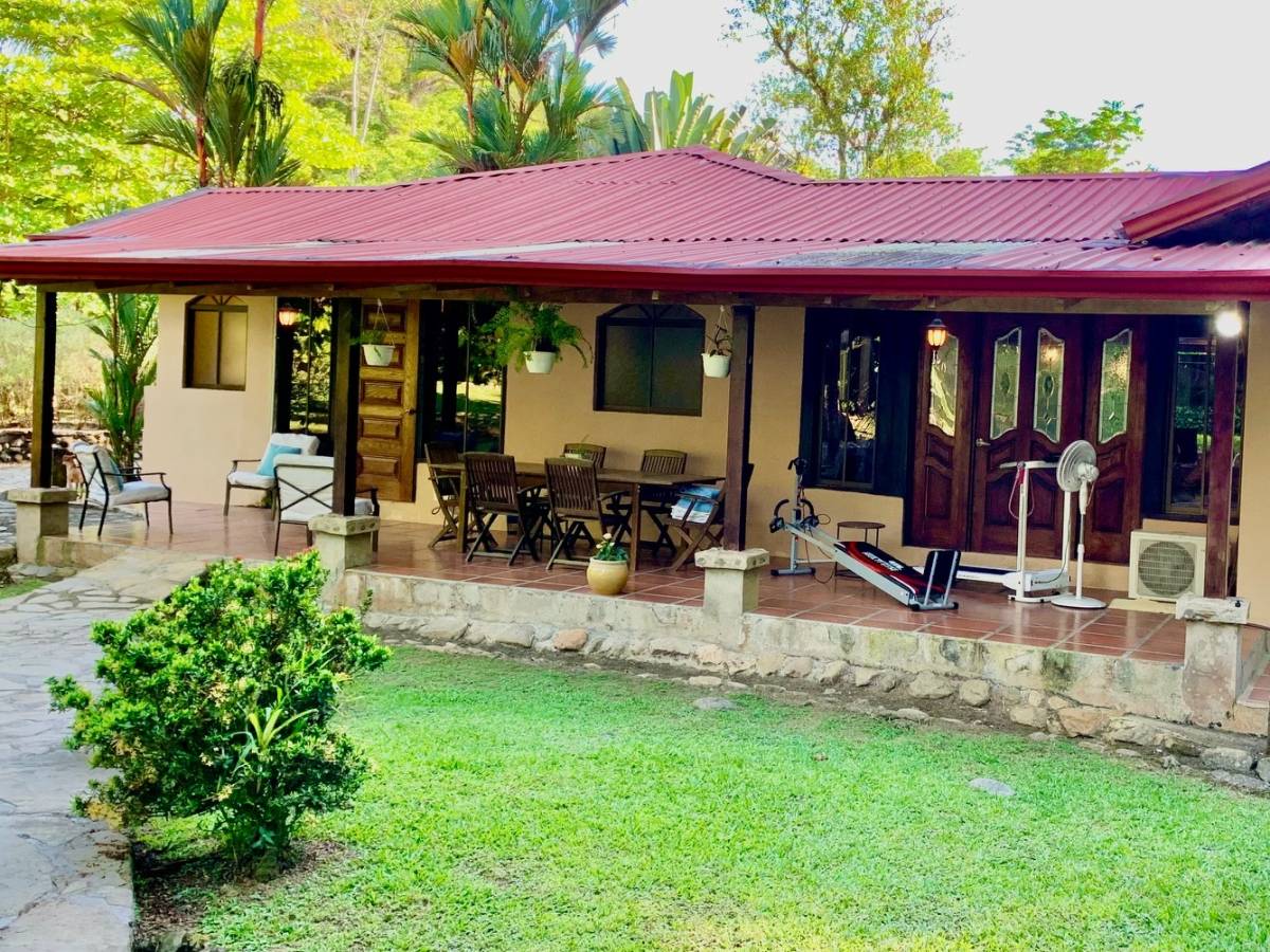 3 bed Single Family Homes For Sale in Ojochal, Puntarenas - thumb 3