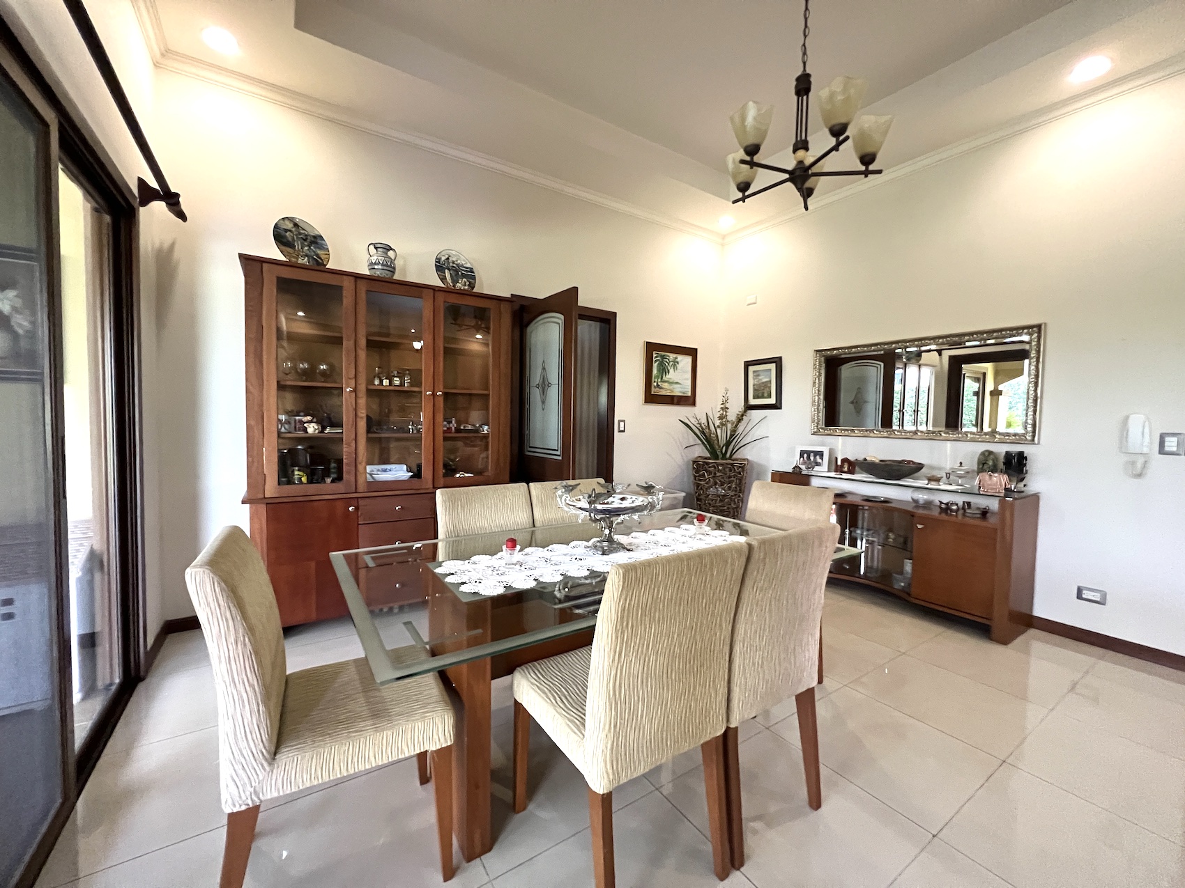 3 bed Single Family Homes For Sale in Santa Ana, San Jose - thumb 6