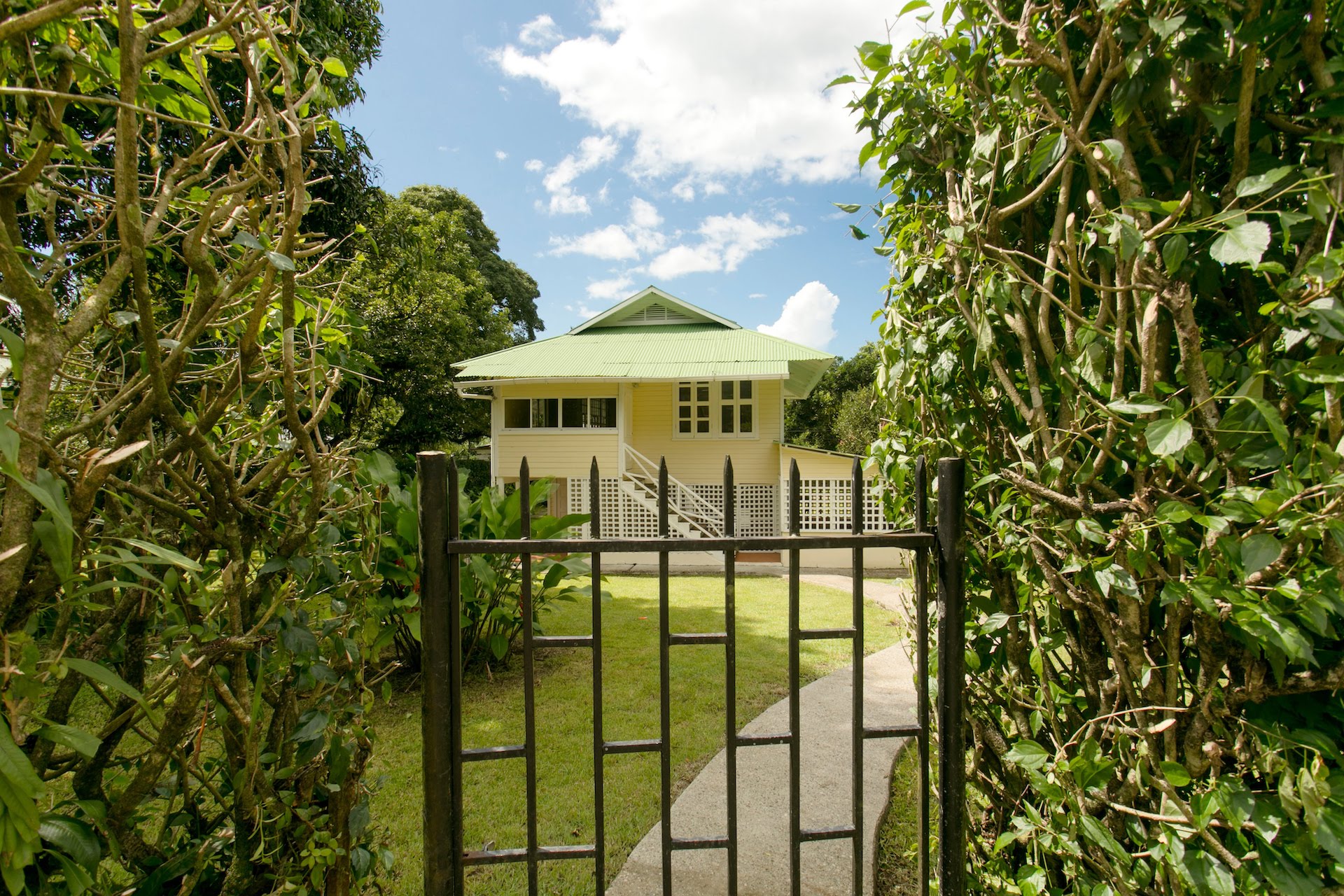 3 bed Single Family Homes For Sale in Golfito, Puntarenas - thumb 6