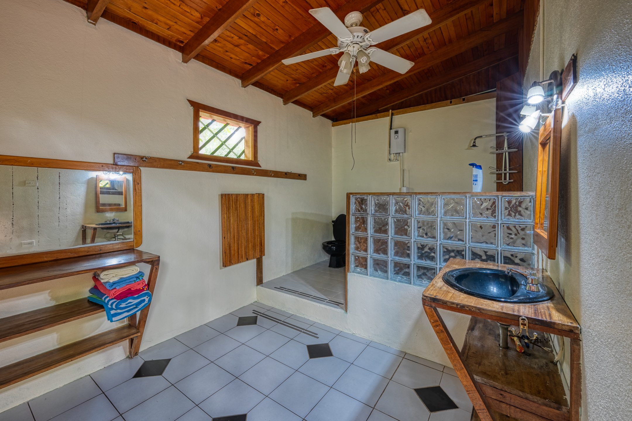2 bed Single Family Homes For Sale in Dominical, Puntarenas - thumb 25