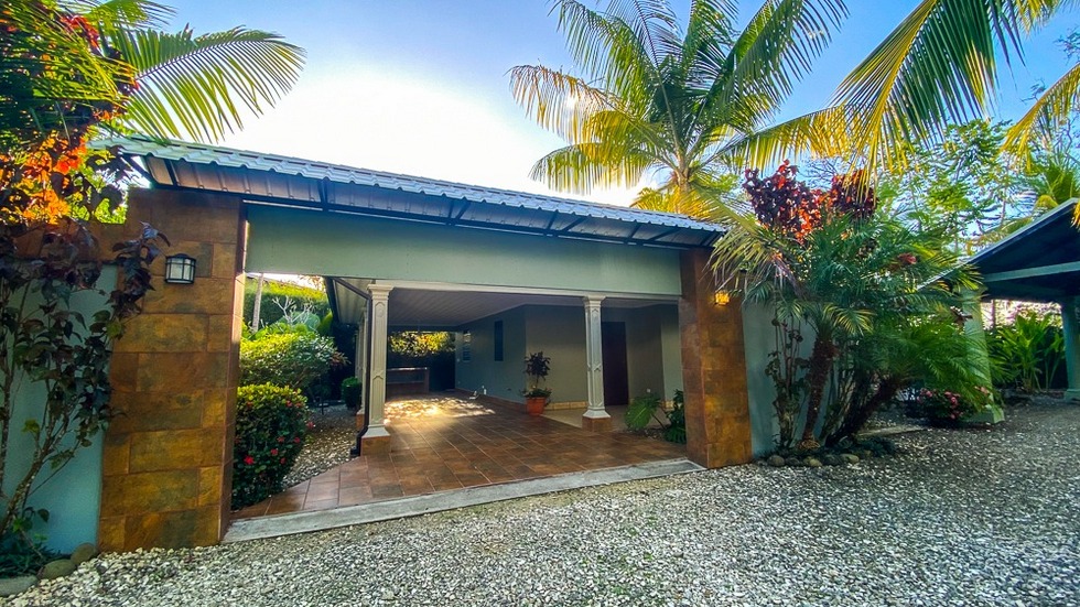 2 bed Single Family Homes For Sale in Uvita, Puntarenas - thumb 4