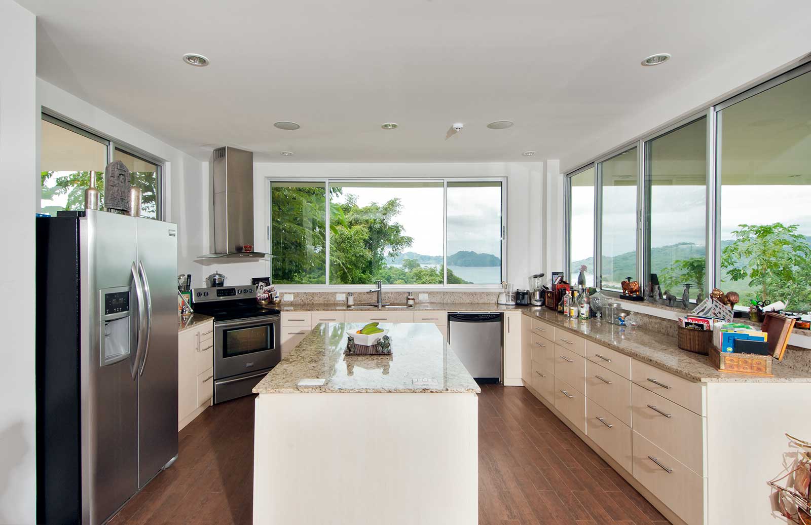 3 bed Single Family Homes For Sale in Paquera, Puntarenas - thumb 16