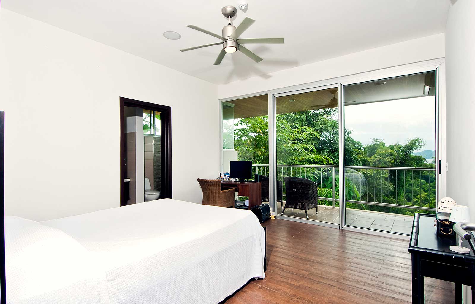 3 bed Single Family Homes For Sale in Paquera, Puntarenas - thumb 8