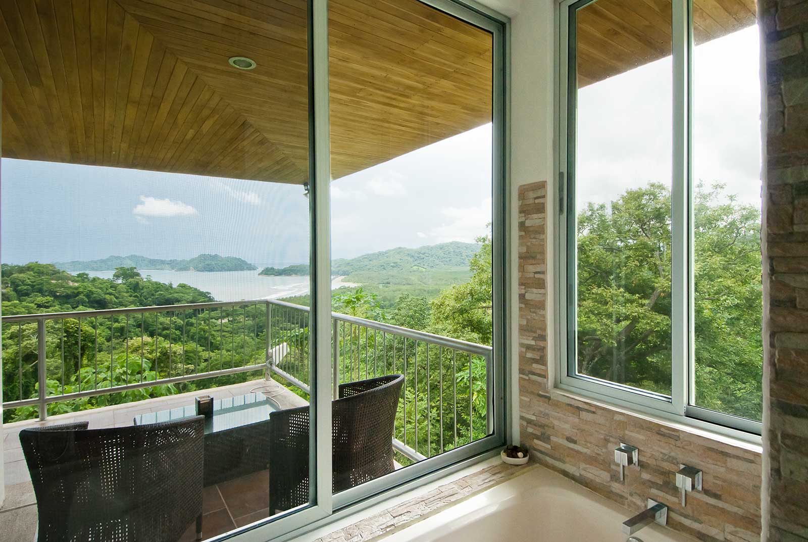 3 bed Single Family Homes For Sale in Paquera, Puntarenas - thumb 6