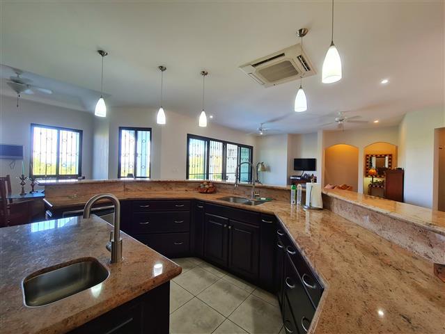 3 bed Single Family Homes For Sale in Playas Del Coco, Guanacaste - thumb 6