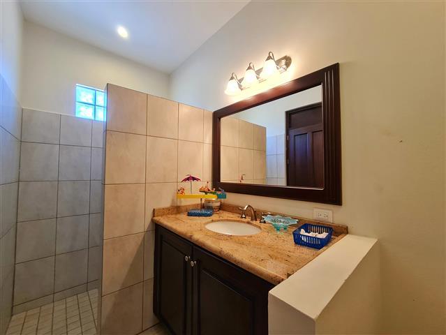 3 bed Single Family Homes For Sale in Playas Del Coco, Guanacaste - thumb 7