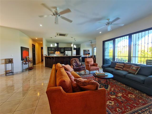 3 bed Single Family Homes For Sale in Playas Del Coco, Guanacaste - thumb 4