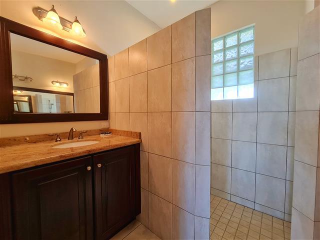 3 bed Single Family Homes For Sale in Playas Del Coco, Guanacaste - thumb 28