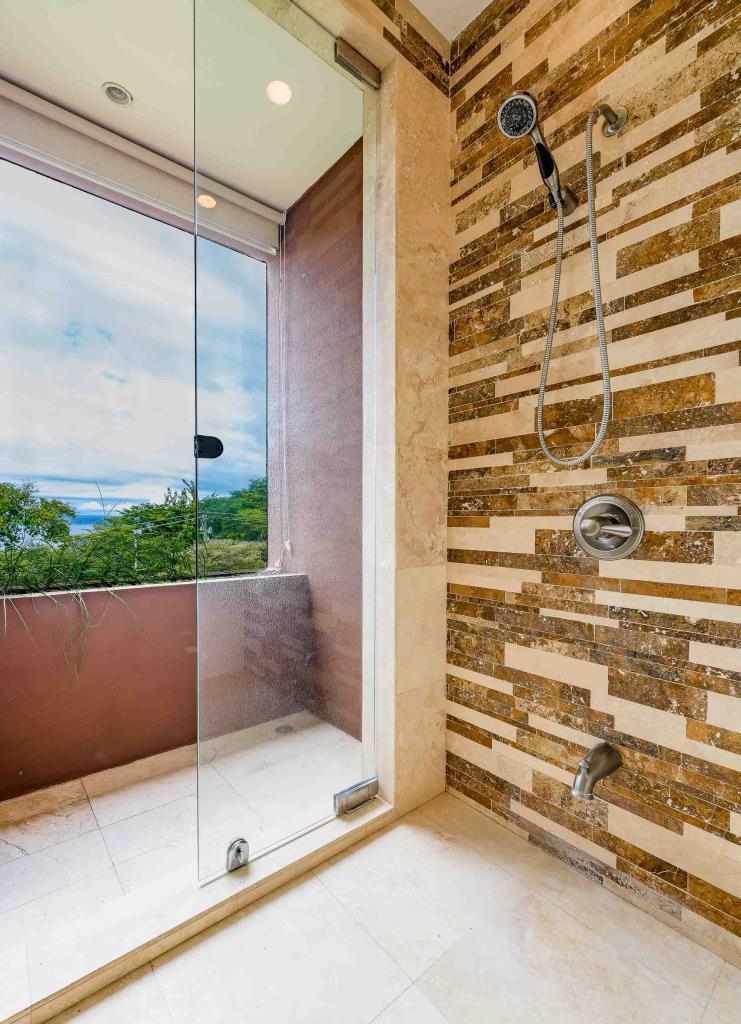 3 bed Single Family Homes For Sale in Playas Del Coco, Guanacaste - thumb 6