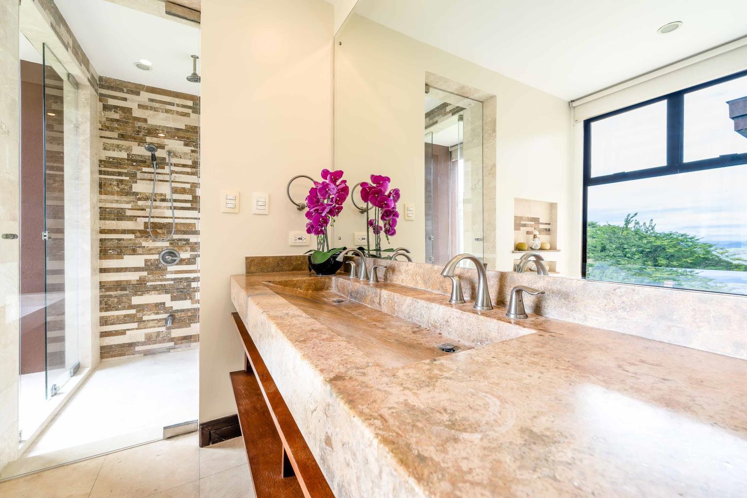 3 bed Single Family Homes For Sale in Playas Del Coco, Guanacaste - thumb 7