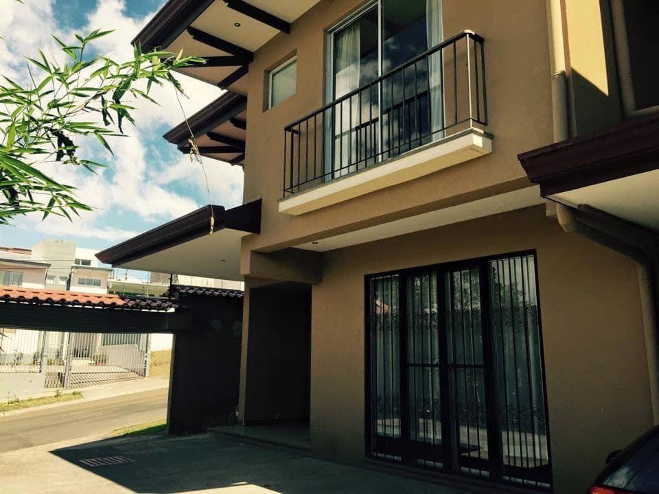 6 bed Commercial For Sale in Tres Ríos, Cartago - thumb 1