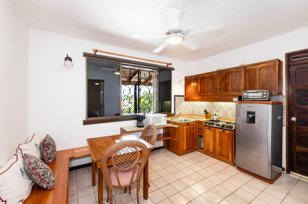 4 bed Single Family Homes For Sale in Playa Flamingo, Guanacaste - thumb 15