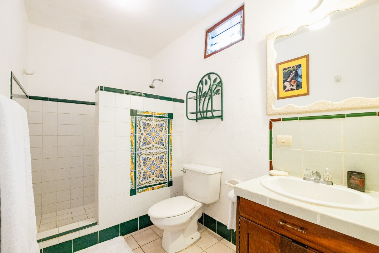 4 bed Single Family Homes For Sale in Playa Flamingo, Guanacaste - thumb 21