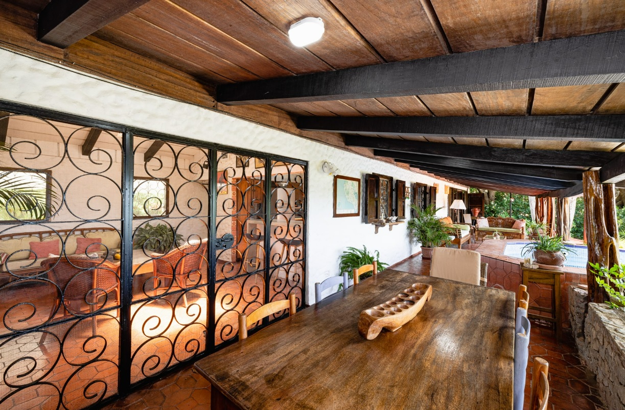 4 bed Single Family Homes For Sale in Playa Flamingo, Guanacaste - thumb 3