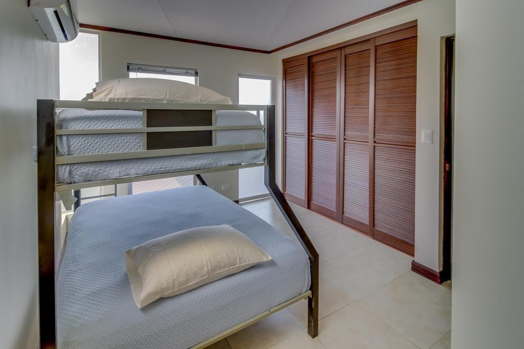 3 bed Single Family Homes For Sale in Playas Del Coco, Guanacaste - thumb 10