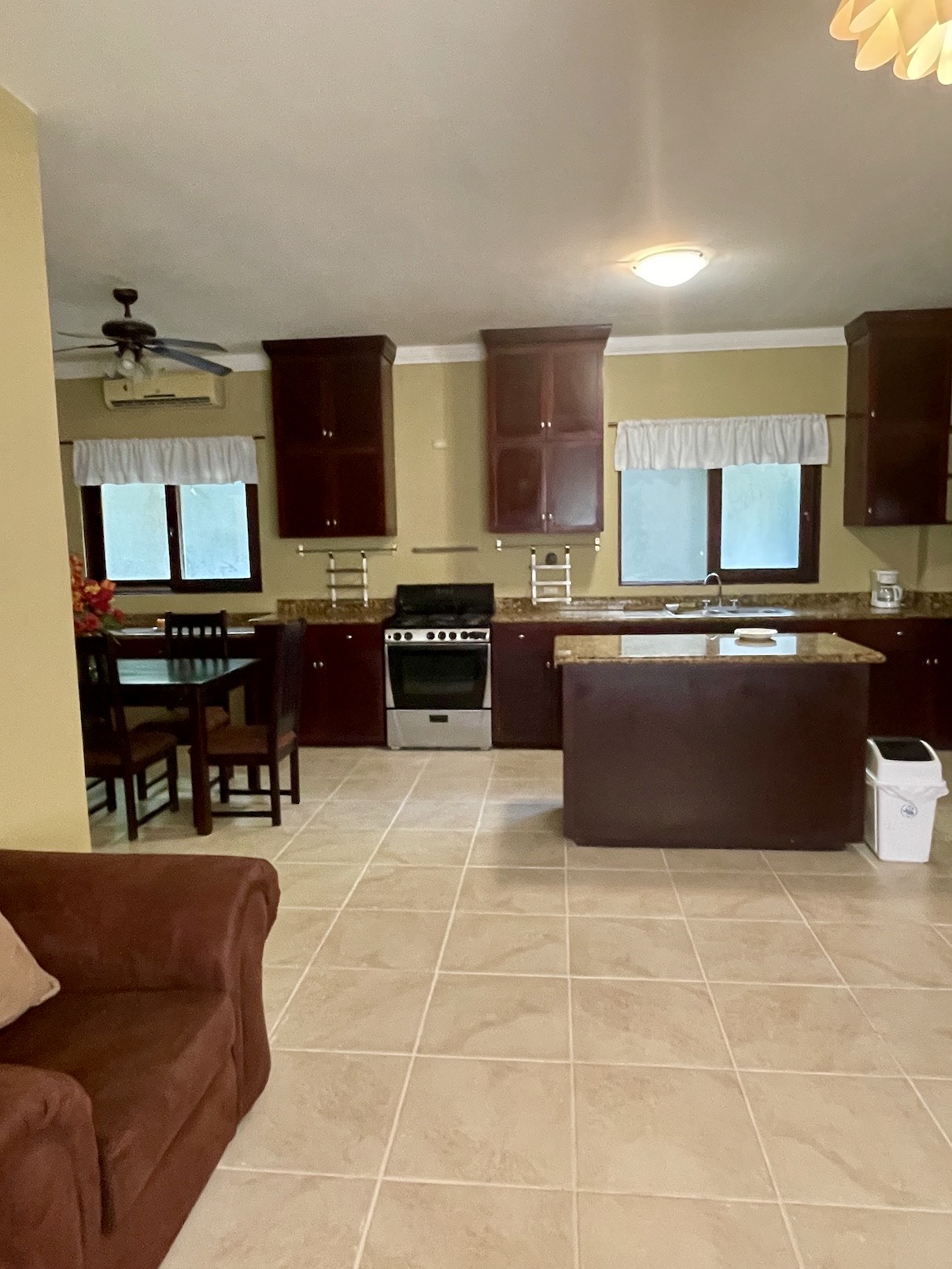 6 bed Single Family Homes For Sale in Playa Hermosa, Puntarenas - thumb 5