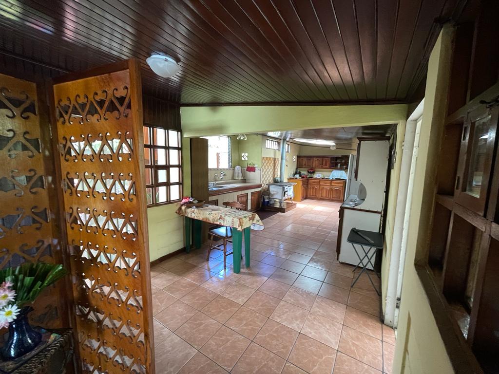 4 bed Single Family Homes For Sale in La Garita, Alajuela - thumb 8