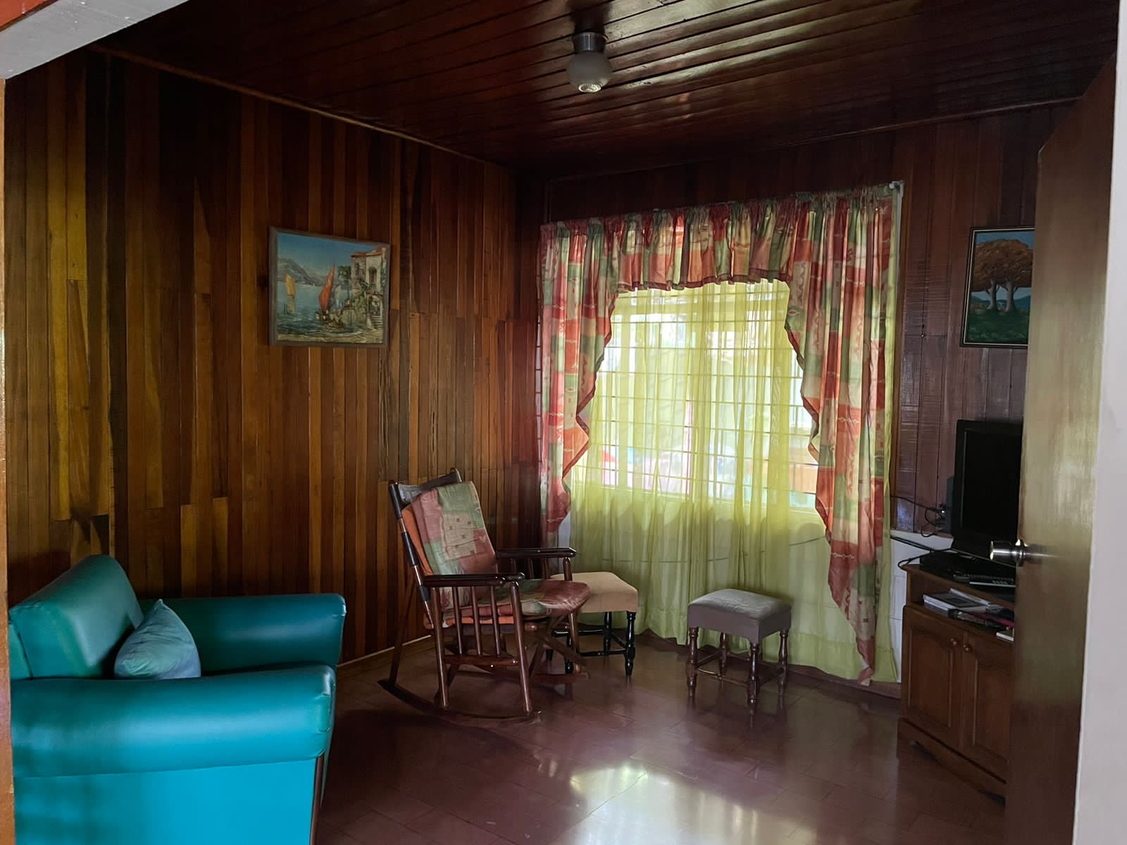 4 bed Single Family Homes For Sale in La Garita, Alajuela - thumb 6