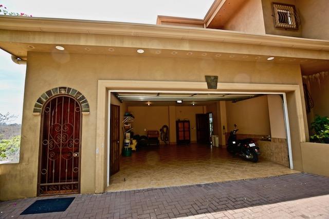 5 bed Single Family Homes For Sale in Playa Panama, Guanacaste - thumb 8