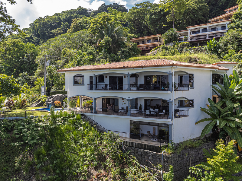 4 bed Single Family Homes For Sale in Punta Leona, Puntarenas - 1