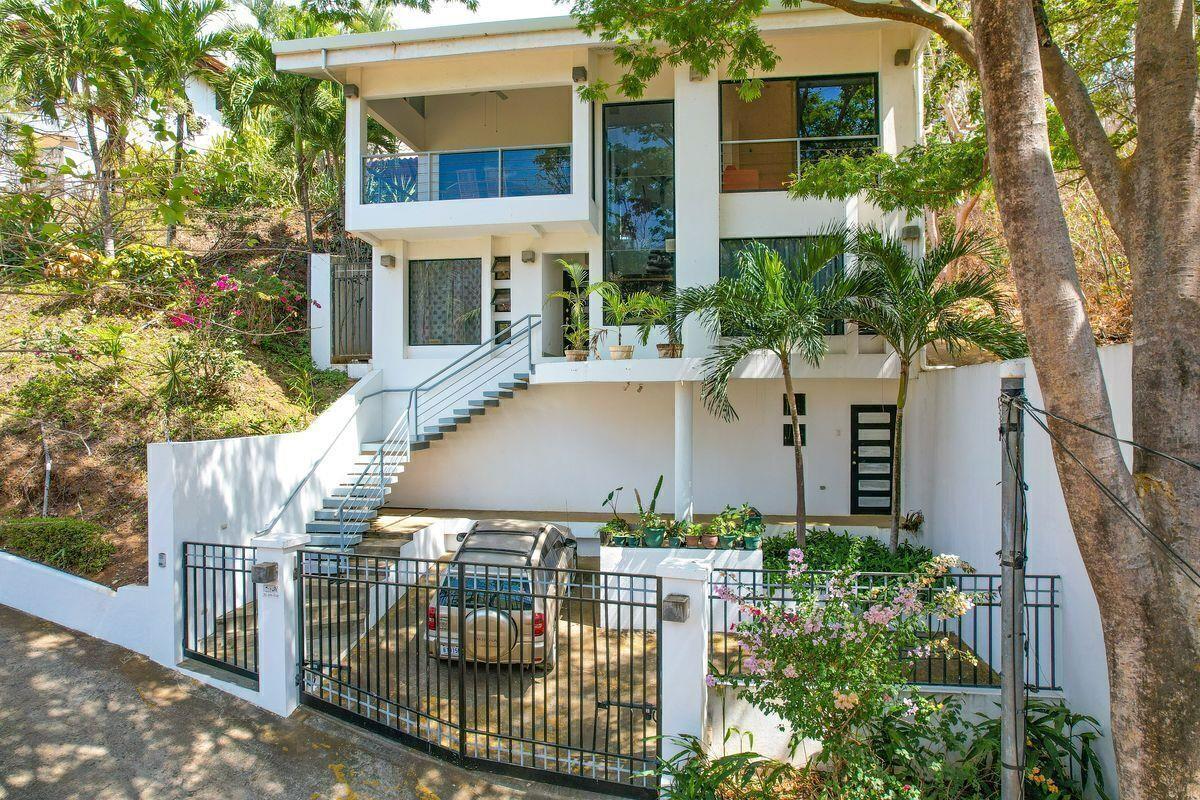 11 bed Single Family Homes For Sale in Ocotal, Guanacaste - thumb 3