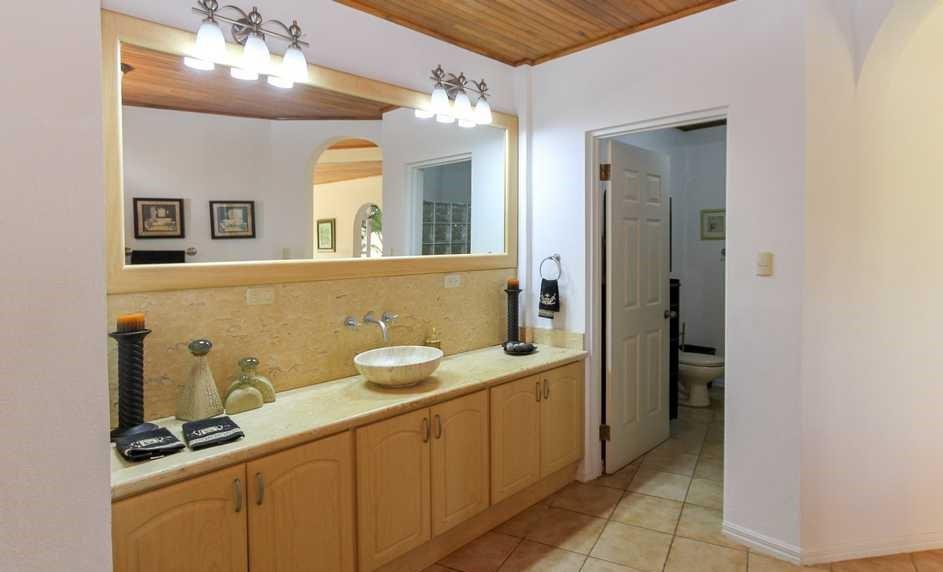 4 bed Single Family Homes For Sale in Ocotal, Guanacaste - thumb 10