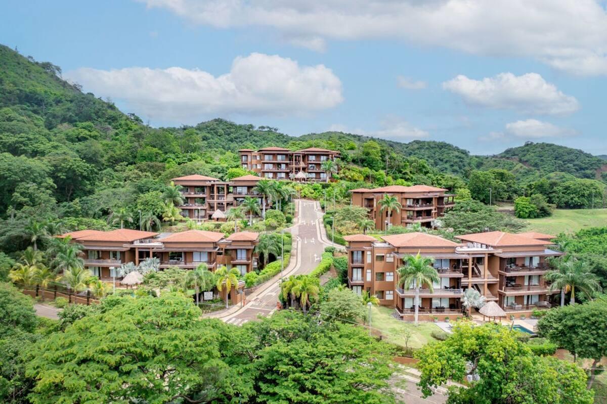 2 bed Condo For Sale in Ocotal, Guanacaste - thumb 1