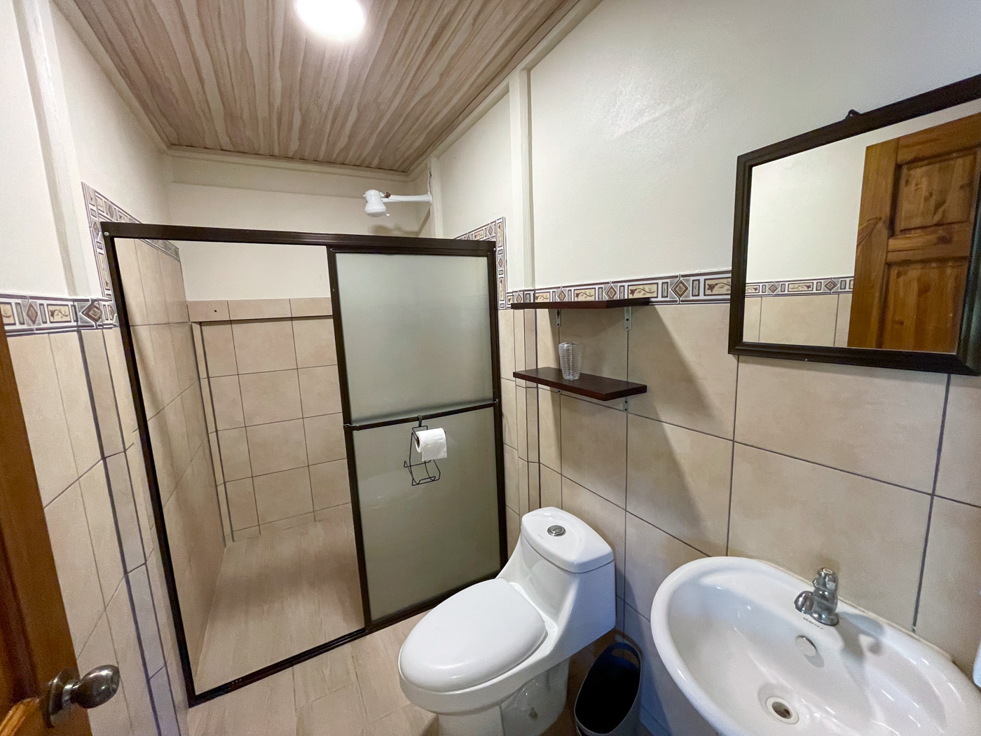 4 bed Single Family Homes For Sale in Perez Zeledon, San Jose - thumb 16