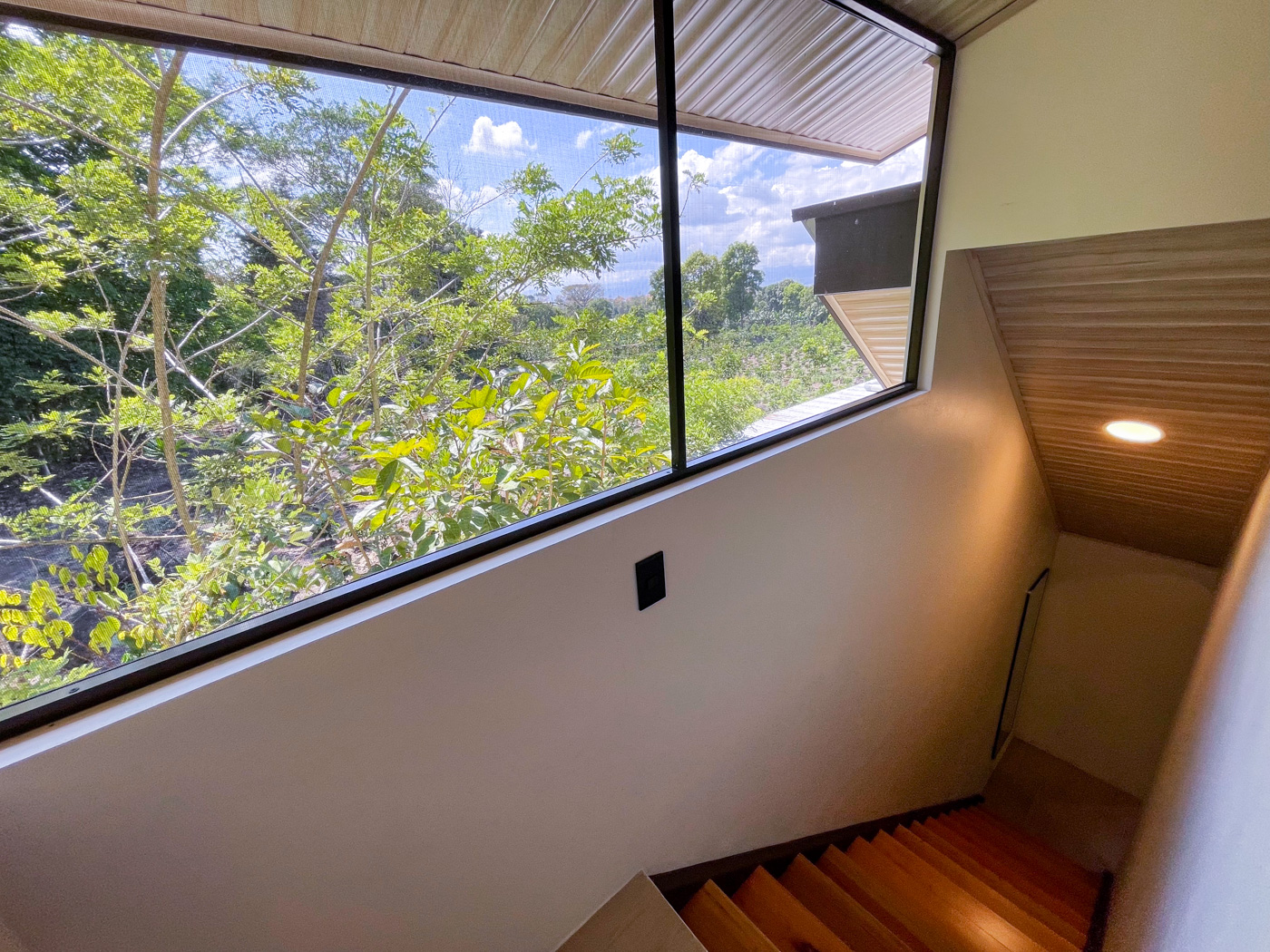 4 bed Single Family Homes For Sale in Perez Zeledon, San Jose - thumb 18