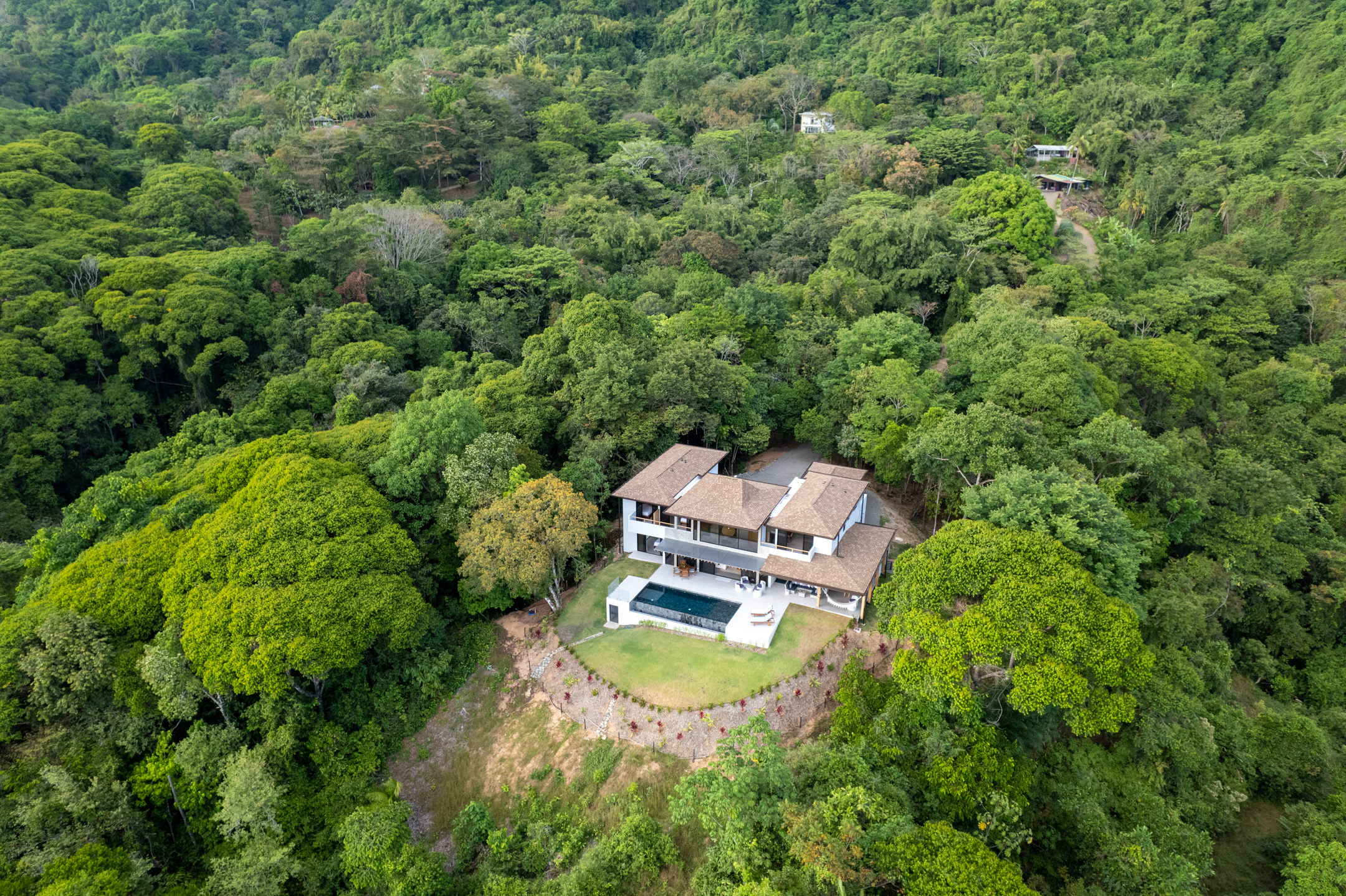 5 bed Single Family Homes For Sale in Dominical, Puntarenas - thumb 18