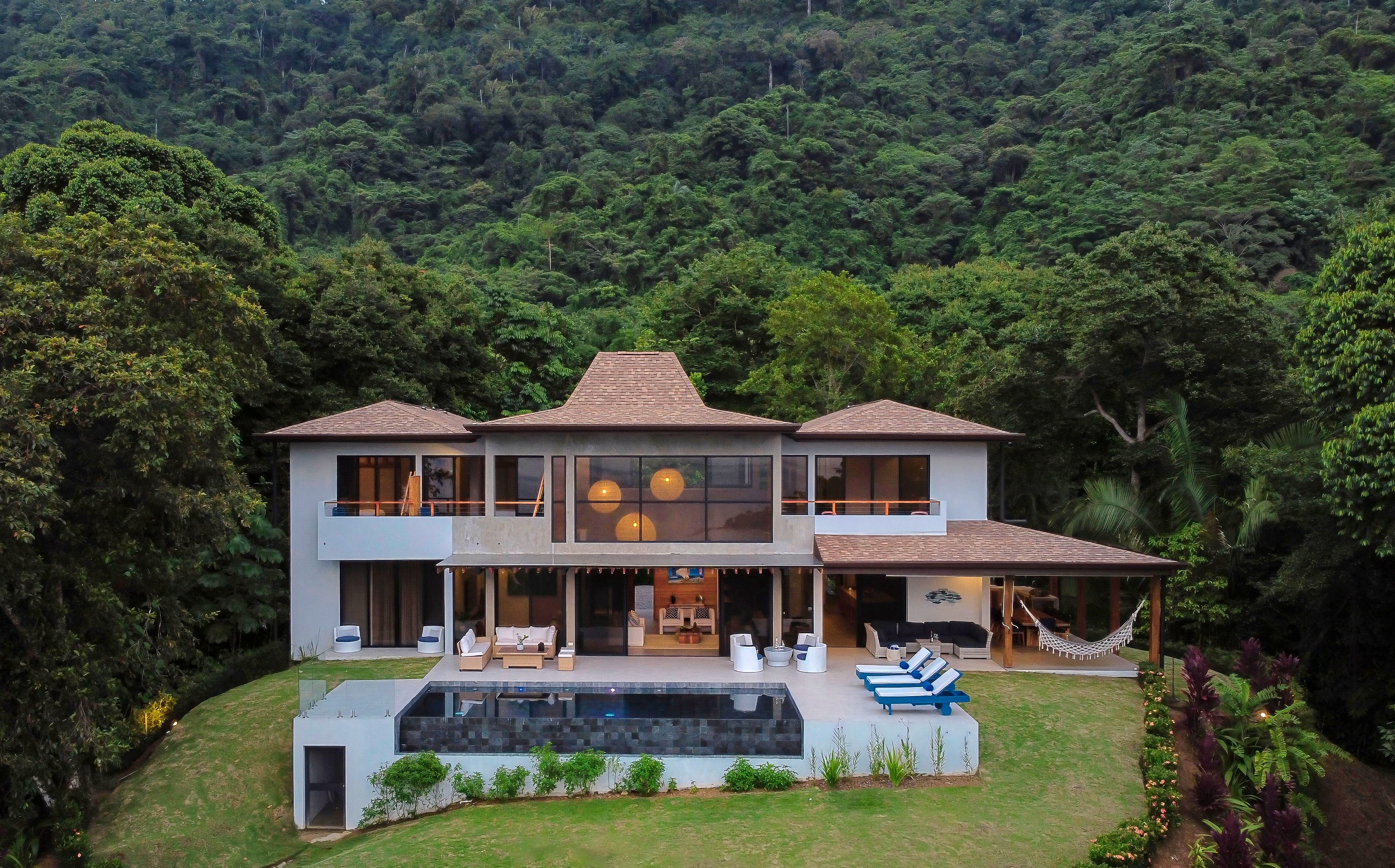 5 bed Single Family Homes For Sale in Dominical, Puntarenas - thumb 1