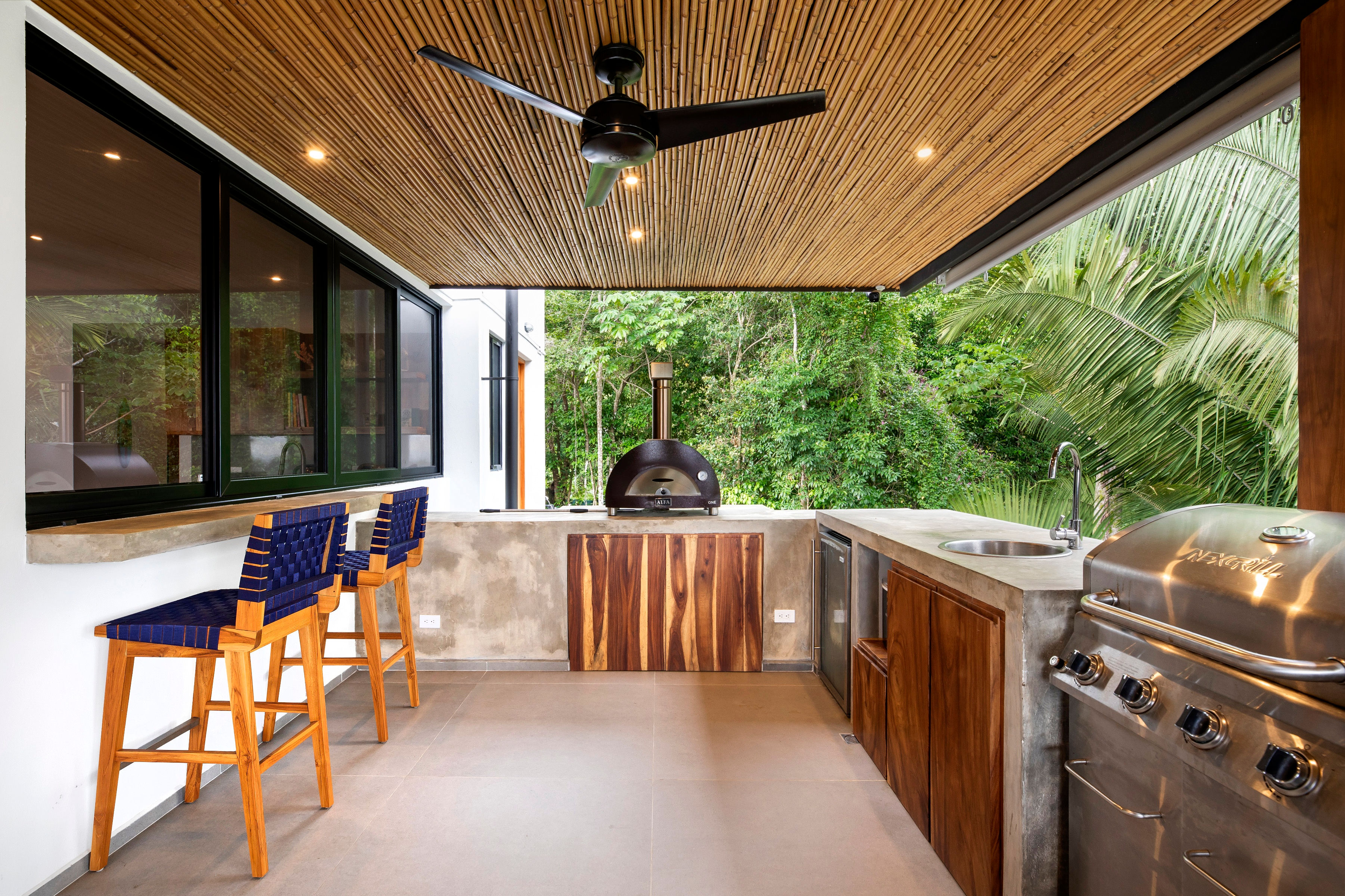 5 bed Single Family Homes For Sale in Dominical, Puntarenas - thumb 22