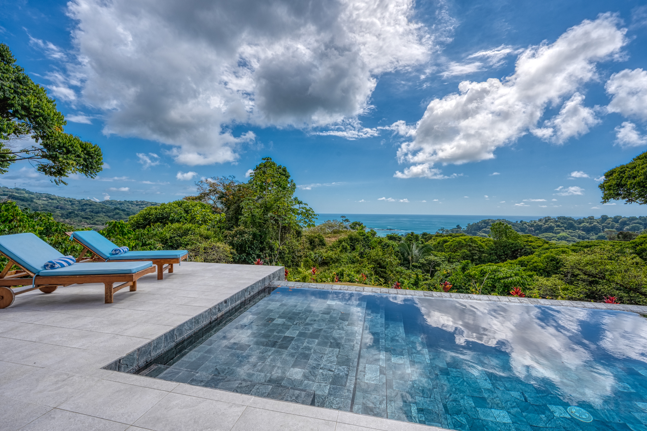 5 bed Single Family Homes For Sale in Dominical, Puntarenas - thumb 11