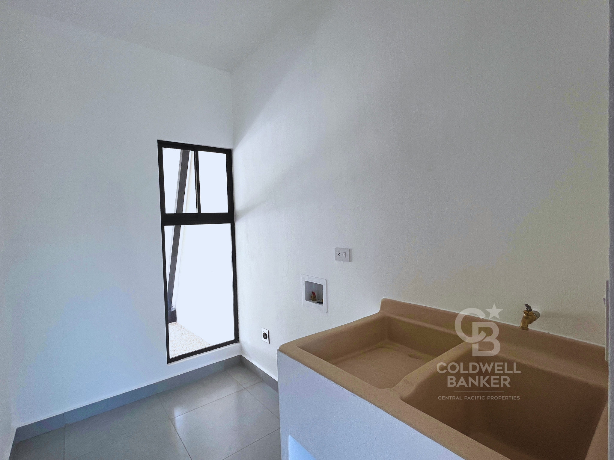 3 bed Single Family Homes For Sale in Herradura, Puntarenas - thumb 4