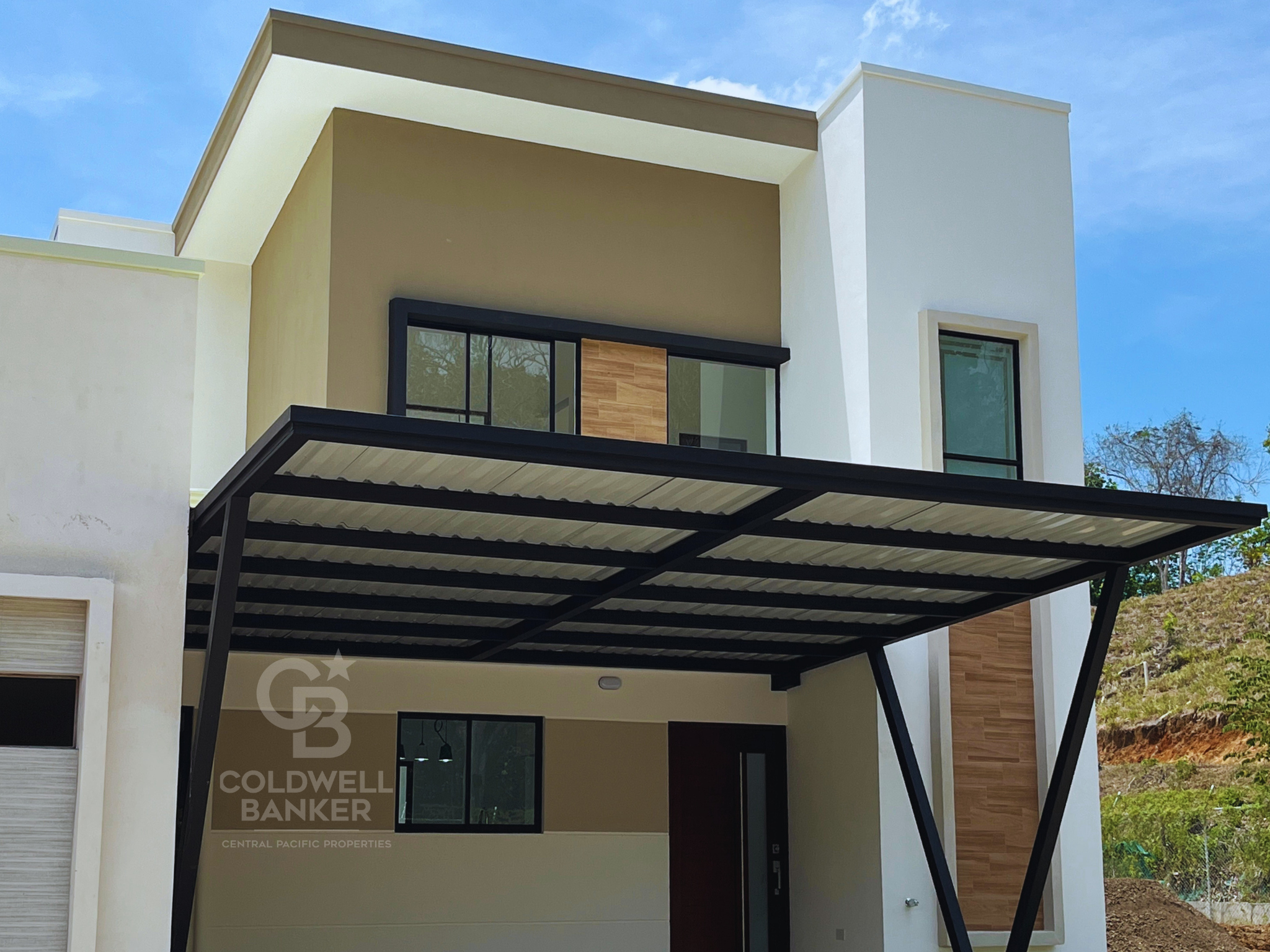 3 bed Single Family Homes For Sale in Herradura, Puntarenas - thumb 1
