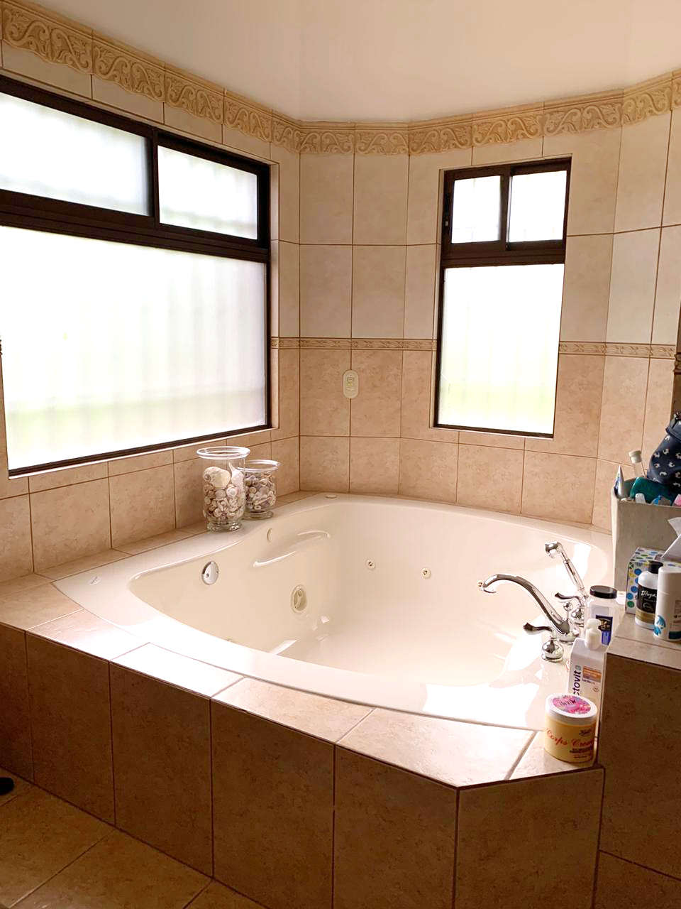 4 bed Single Family Homes For Sale in San Rafael, Heredia - thumb 18