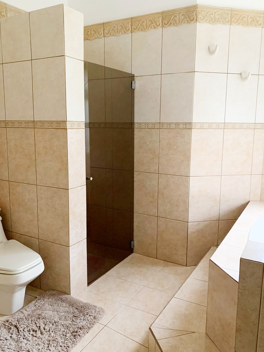 4 bed Single Family Homes For Sale in San Rafael, Heredia - thumb 2