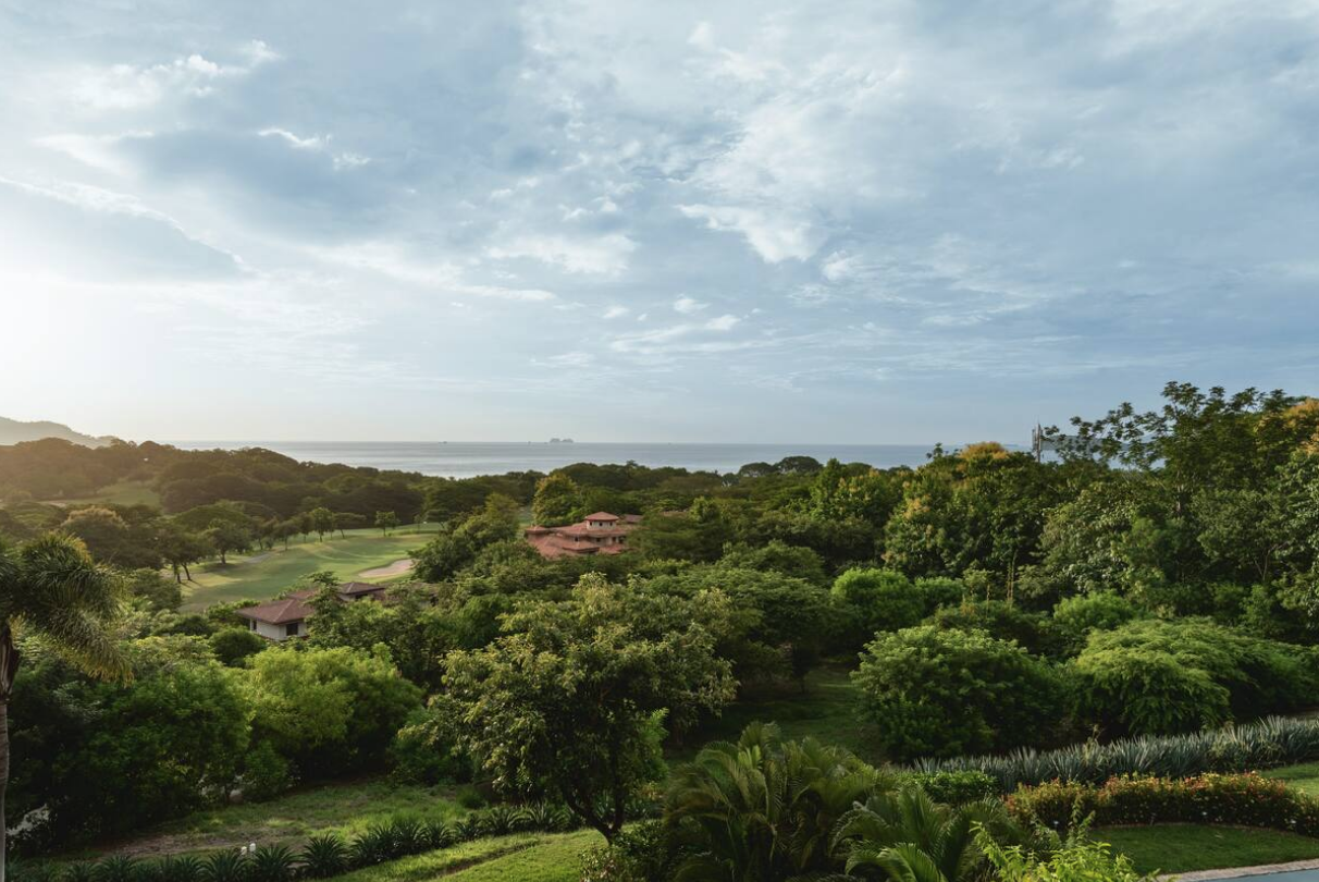 4 bed Single Family Homes For Sale in Playa Conchal, Guanacaste - thumb 2