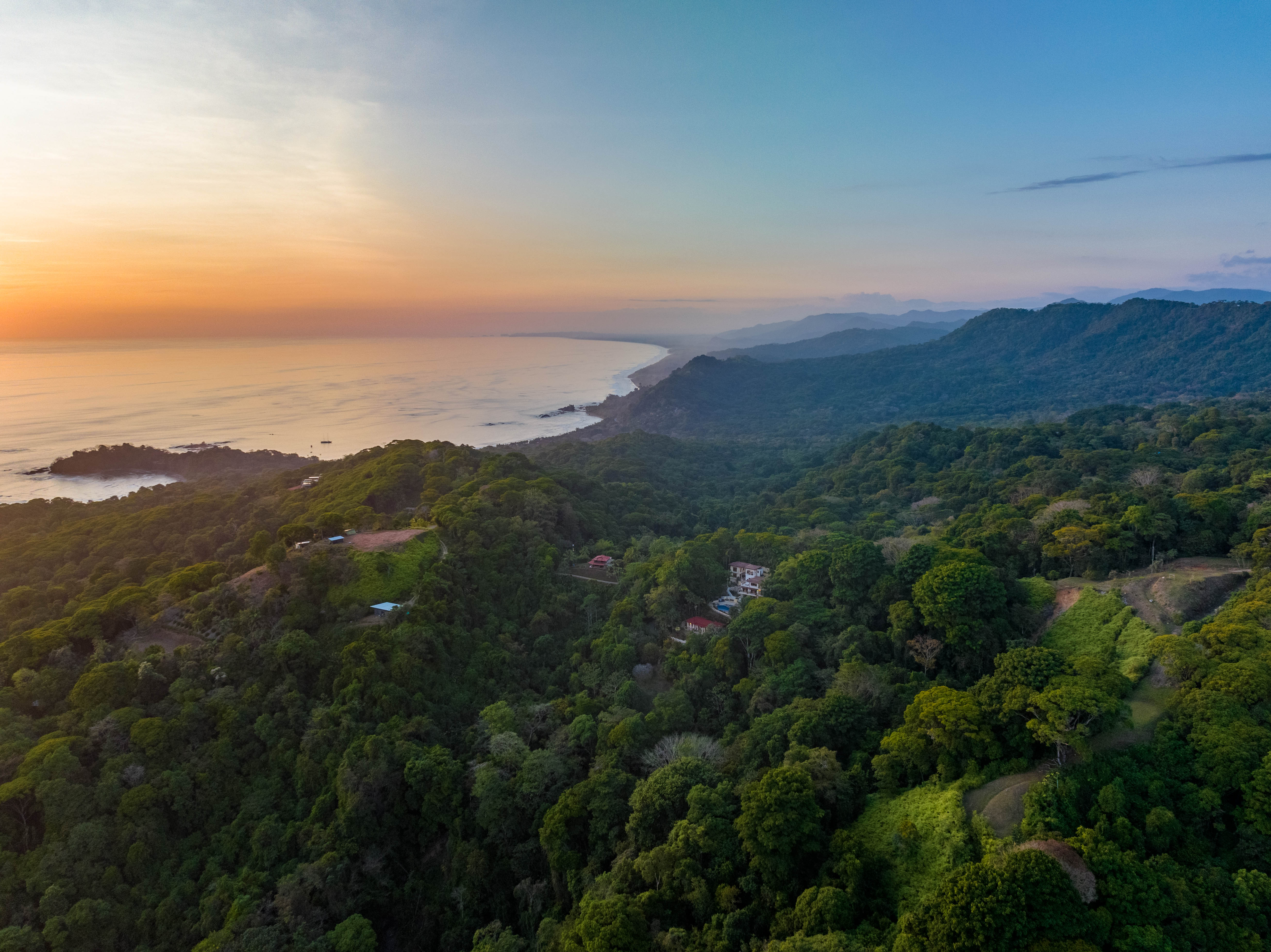 7 bed Single Family Homes For Sale in Dominical, Puntarenas - thumb 8